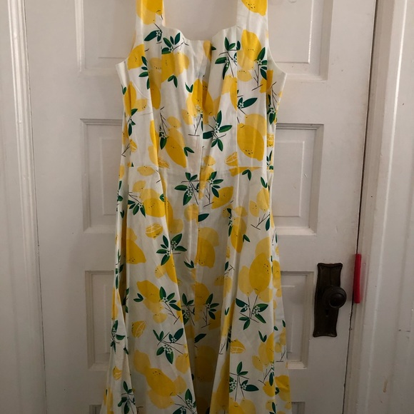 Dress - Picture 4 of 5